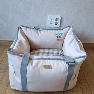 강아지카시트 차시트 이미지