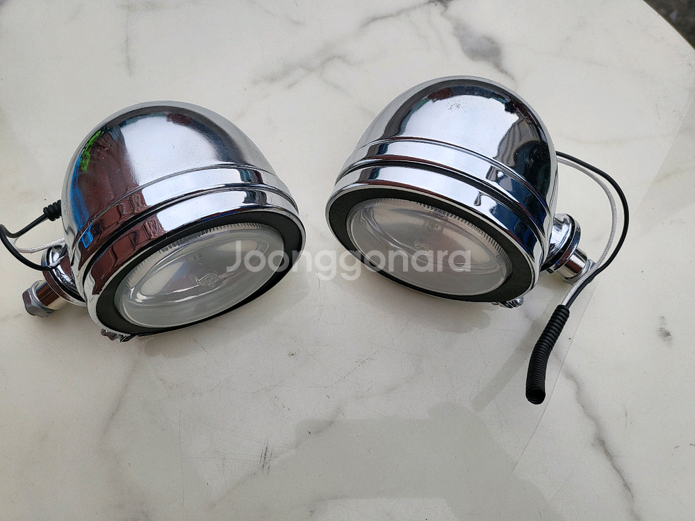 4인치 라이트 2개 한세트 택포9.000원--1