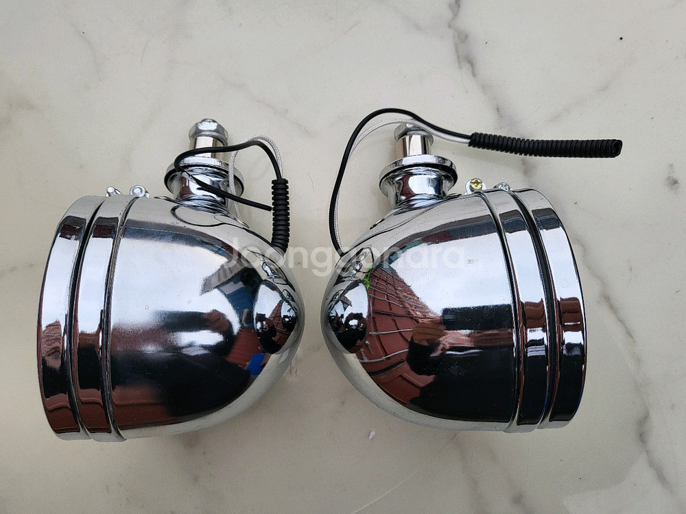 4인치 라이트 2개 한세트 택포9.000원--2