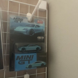 미니지티 타이칸 터보S 블루팝니다