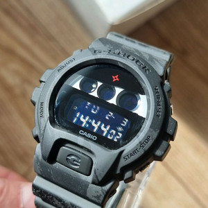 카시오 지샥 DW-6900NNJ-1DR 이미지