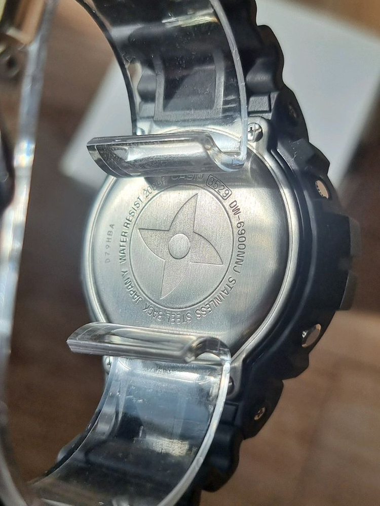 카시오 지샥 DW-6900NNJ-1DR 이미지