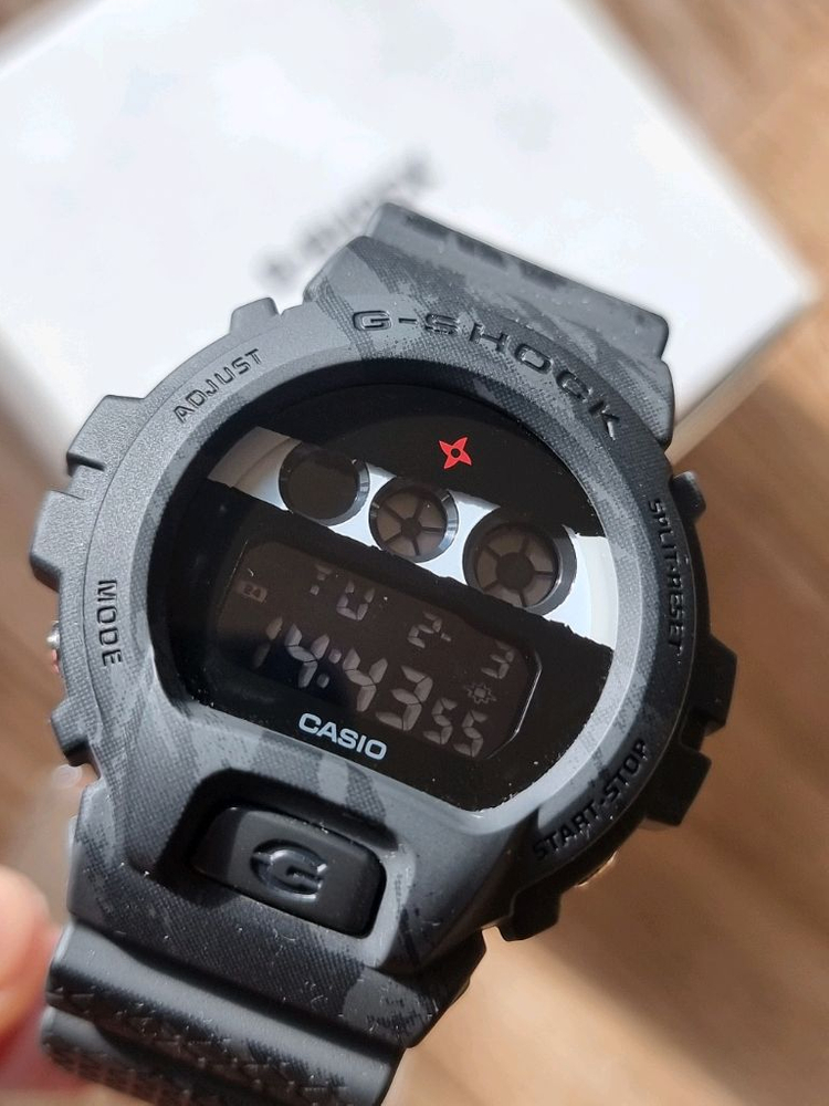 카시오 지샥 DW-6900NNJ-1DR 이미지