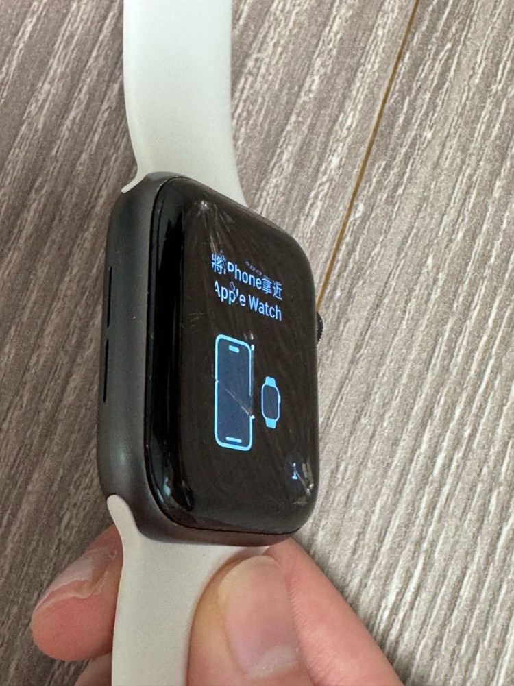 애플워치4 44mm 알루미늄 스페이스그레이 이미지