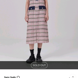 새상품 쥬시쥬디 J민소매트위드원피스(착불)