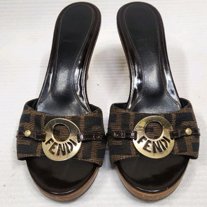 FENDI 펜디 뮬 36반 사이즈 235