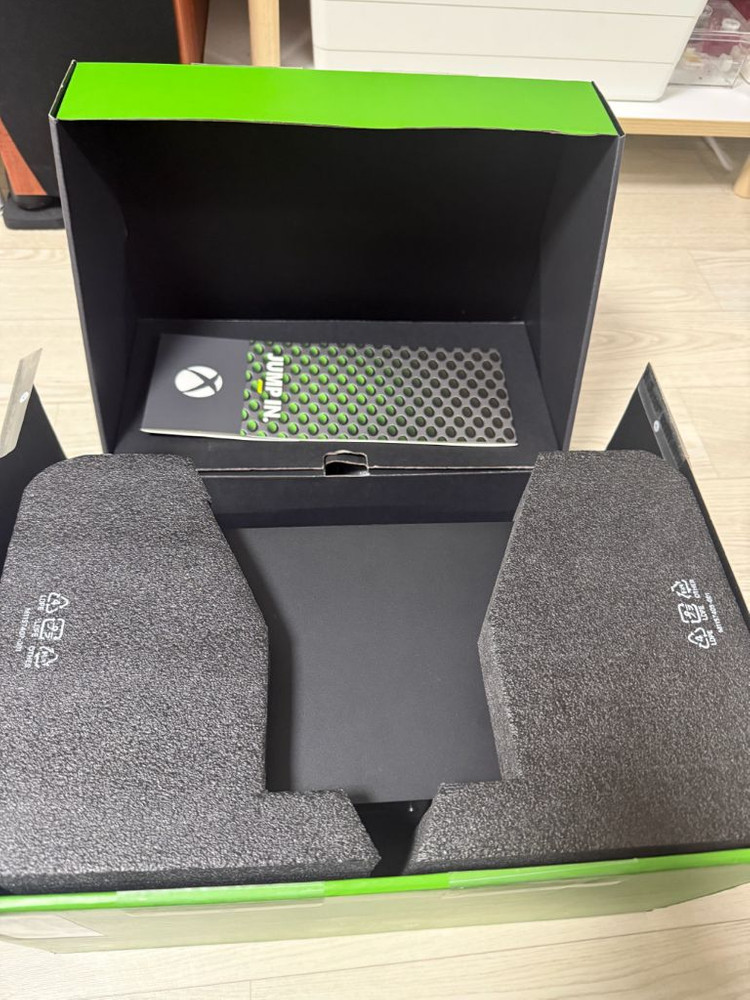 Xbox Series X (엑시엑) xsx 1TB 풀박스 팝니다--1