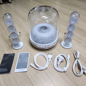 하만카돈 블루투스 스피커 판매. - 매우깨끗 -