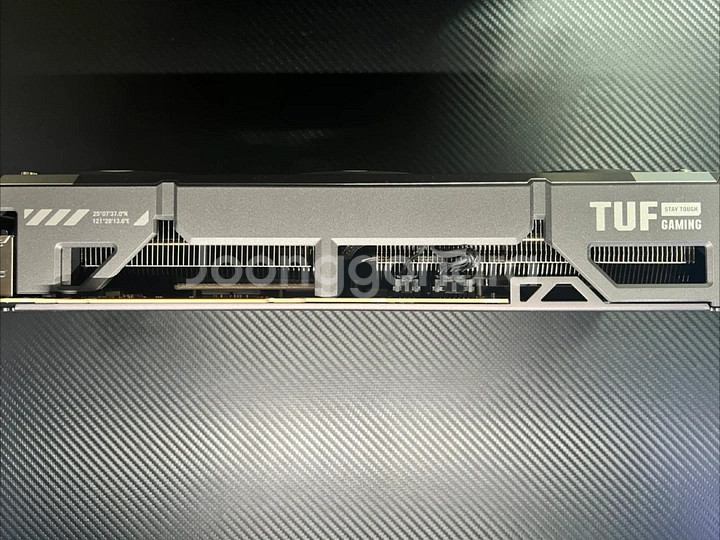 ASUS TUF RTX 5070 Ti 16GB--4