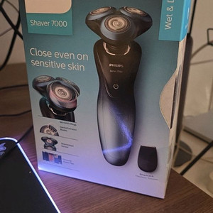 필립스 전기 면도기 10년물 신품 미개봉