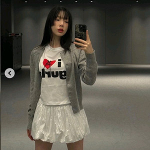 에즈이프캘리 gurls 크롭 반팔티셔츠 aeae 글로니