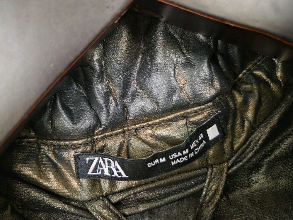 자라 에코 레더 하이넥 블루종 자켓--2