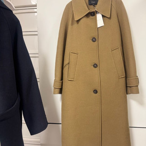 택새상품_70만원] 온앤온_단종 스탠 맥카라 여자코트 여성코트