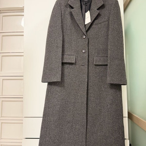 택새상품_60만원] 온앤온 단종 모100 여성코트 (55 1점)