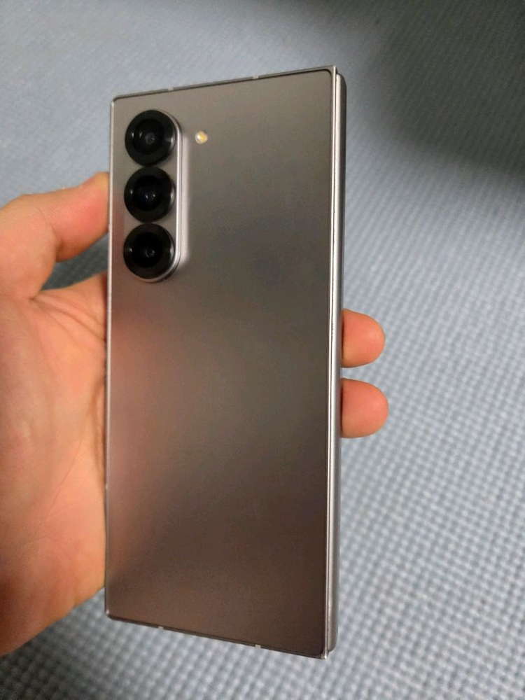 갤럭시폴드6 실버 256 (상태 좋음)--6
