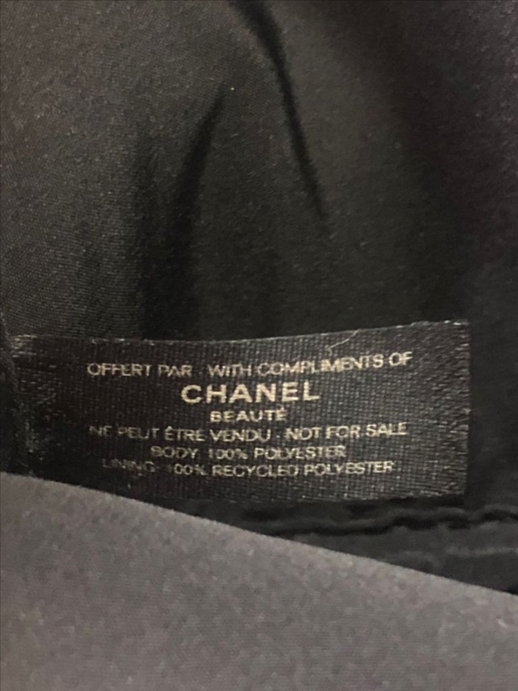 미사용새제품)샤넬 레드펄 파우치--1