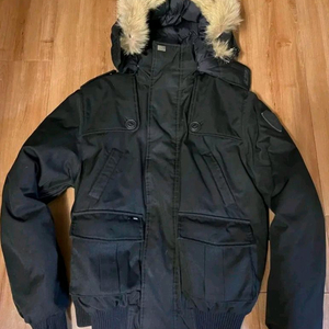 노비스 카르텔 코요테퍼 패딩 자켓 블랙