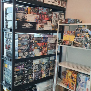 반다이 건프라 2종 또는 10만 이상 판매