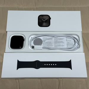 애플워치10 46mm 티타늄 블랙 케이스 셀룰러 단순개봉