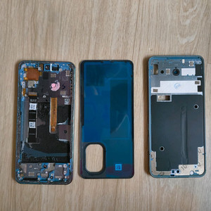 노키아 x30 5G 프레임과 후면, 전면액정