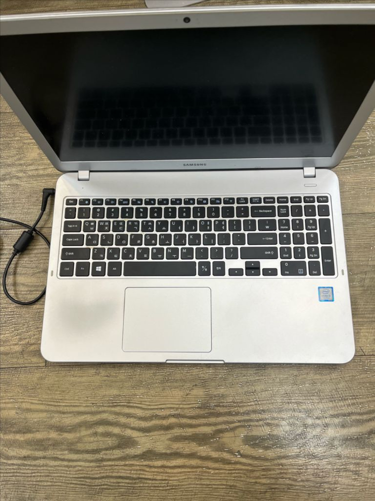 삼성 노트북 NT550XAA-K34L 키보드 한개안눌림 이미지