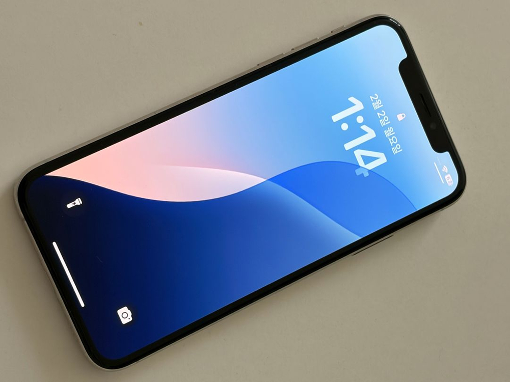 아이폰XS 실버 256GB 박스포함--3