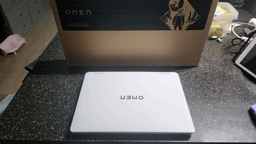 HP 최신 오멘 화이트 게이밍 노트북/RTX5060--2