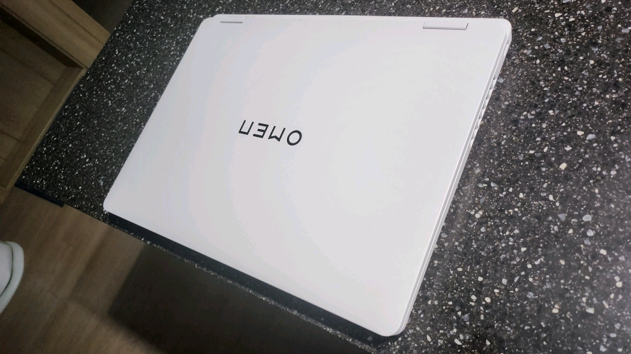 HP 최신 오멘 화이트 게이밍 노트북/RTX5060--4