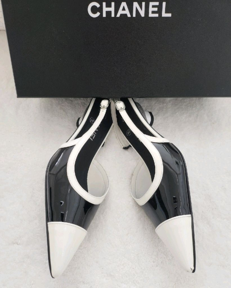 샤넬 페이던트 슬링백 36.5--2