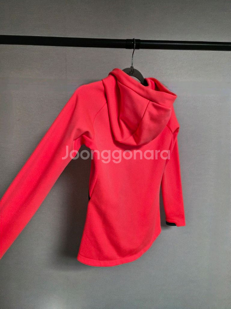 데상트 여성 형광 코랄 후드 집업 SS--2