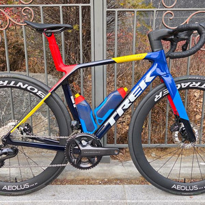 마돈 SLR 7 8세대 (M사이즈) 팀카 팝니다!/네고 별도 문의