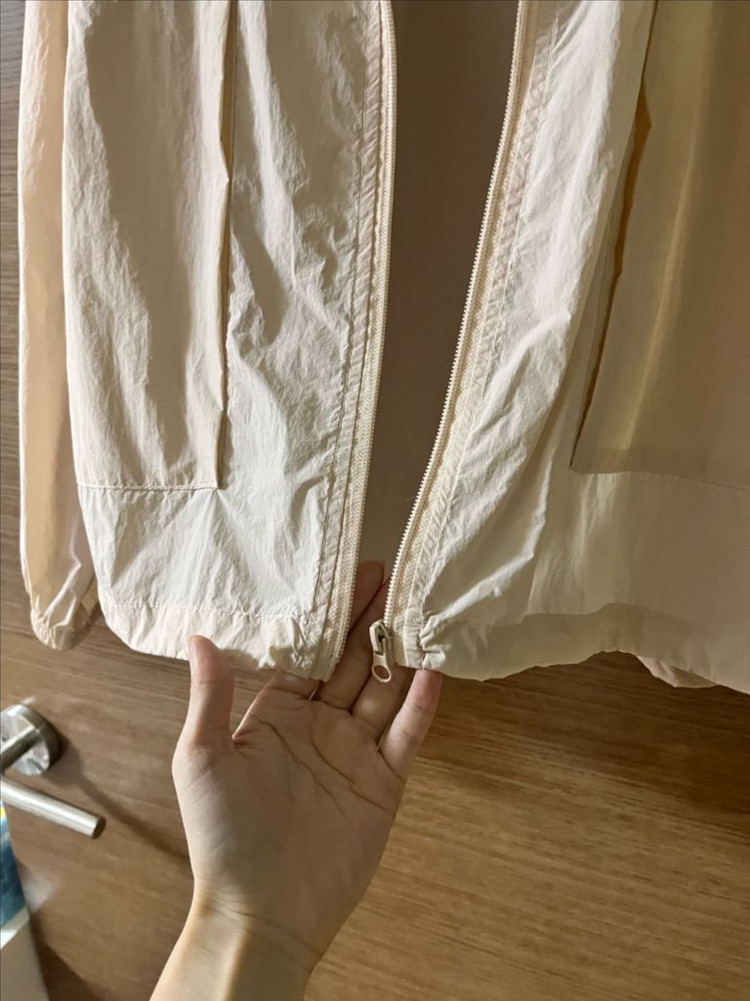 연핑크 스트링 바람막이 이미지