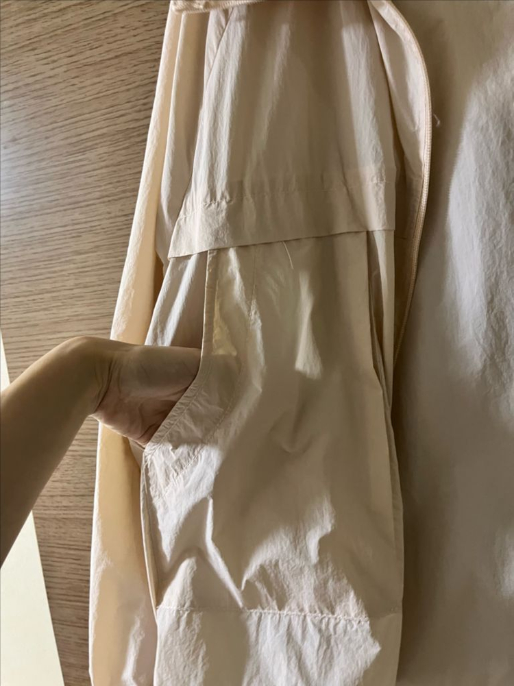 연핑크 스트링 바람막이 이미지