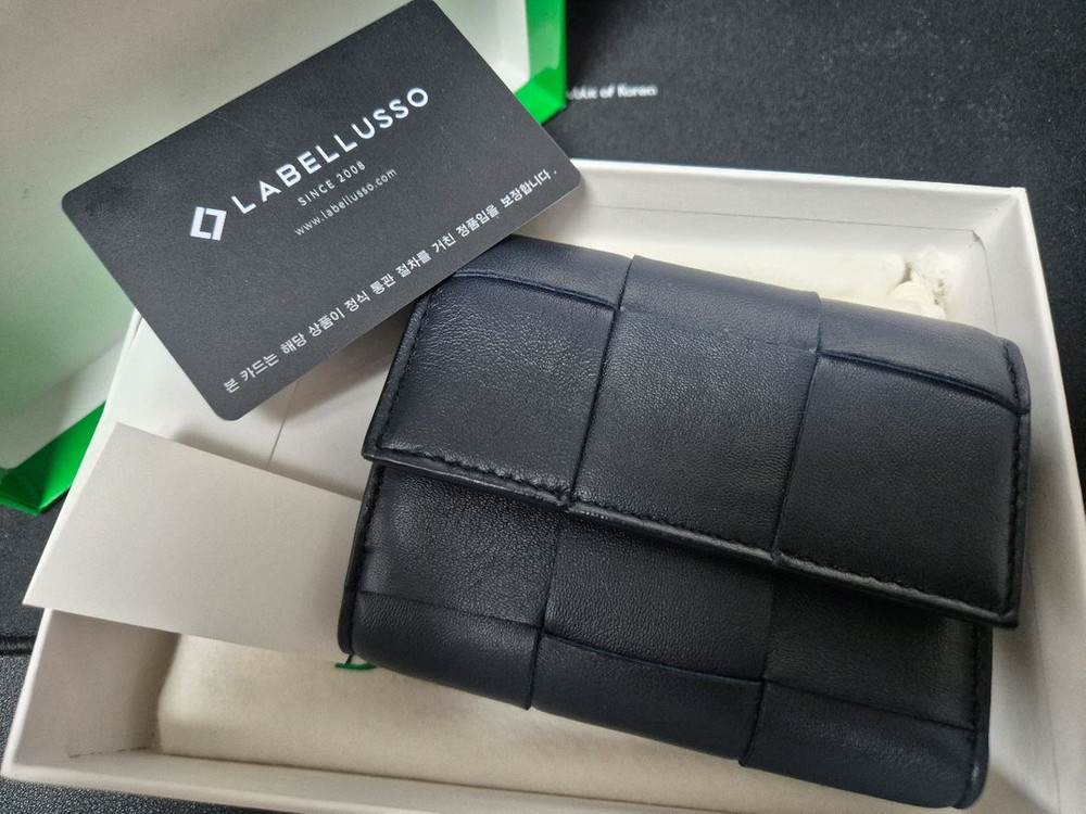 보테가베네타 인트레치아토 반지갑--1