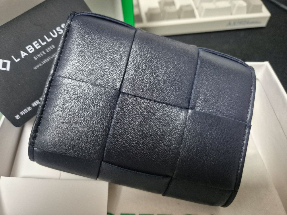 보테가베네타 인트레치아토 반지갑--2