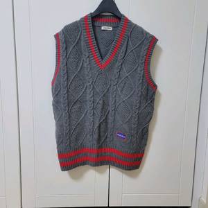 [새제품] 수입 꽈배기니트 베스트 S