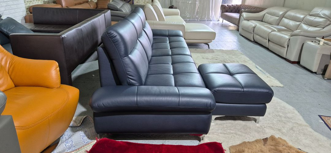 자코모 에비뉴엘 4인 천연면피 소가죽 소파+스툴--5