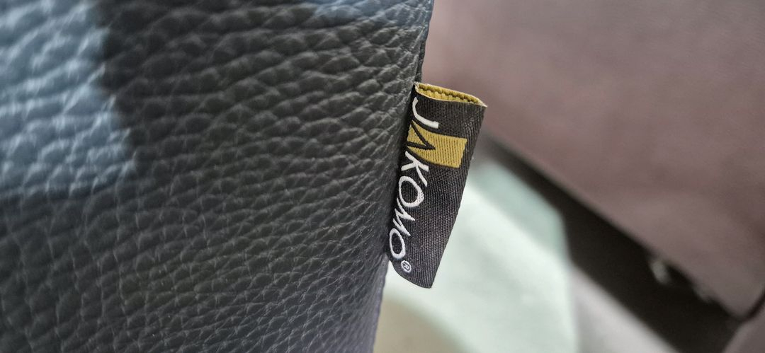 자코모 에비뉴엘 4인 천연면피 소가죽 소파+스툴--7