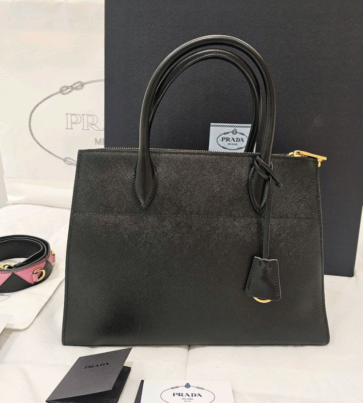 프라다 사피아노 페러다임 토트백 겸 숄더백 블랙 금장--2