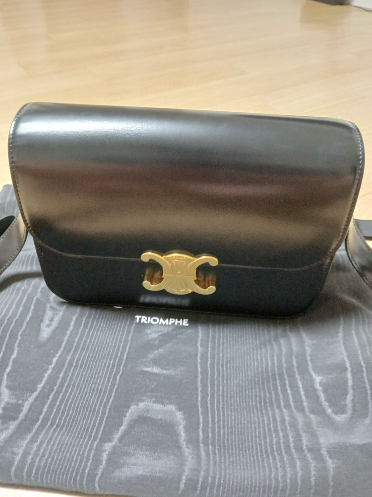 셀린느 트리오페 숄더백 - 25년--1