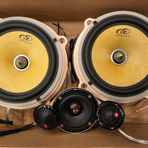 알파인 10채널 앰프 및 CDT 스피커 & 에코파워 전압 안정기 & 접지세트