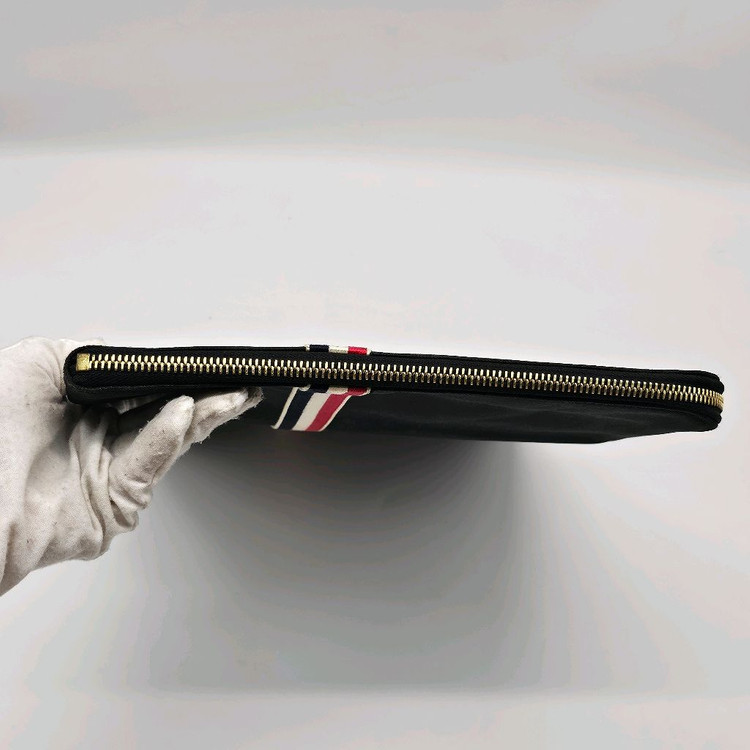 정품 톰브라운 패브릭 클러치백--3