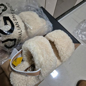 어그 슬리퍼38