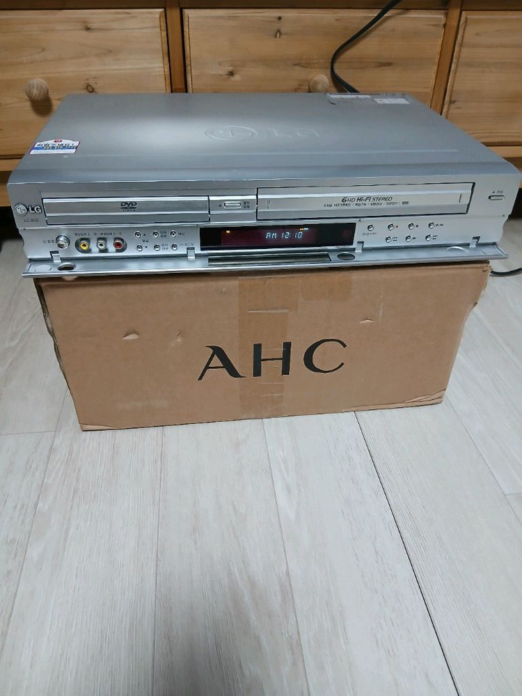 LG DVD VCR 콤보 (판매완료)--0