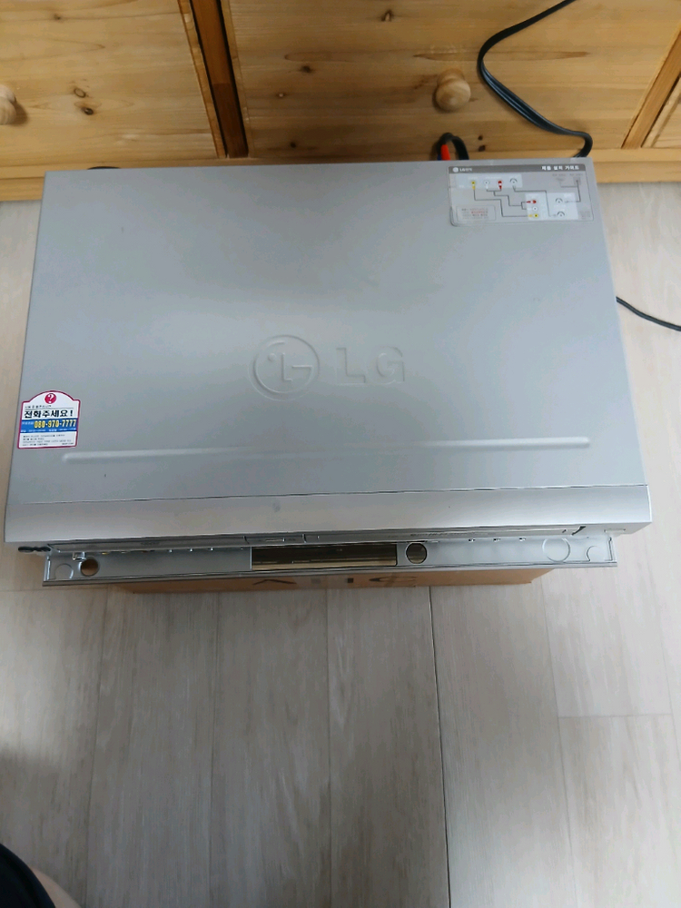 LG DVD VCR 콤보 (판매완료)--3