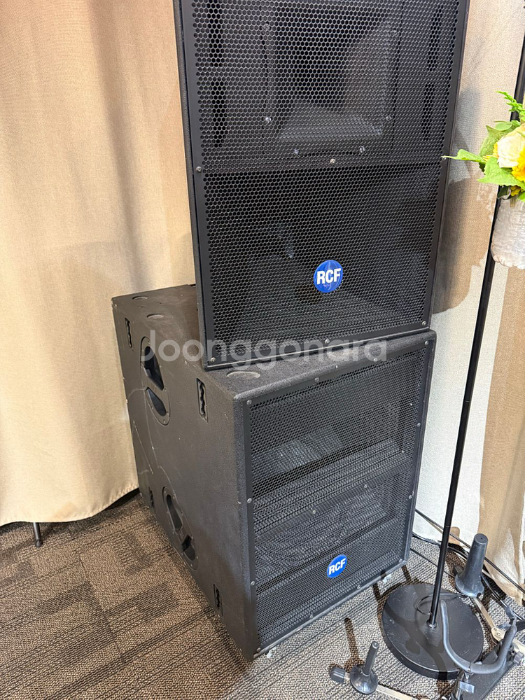 RCF 4 PRO 7001-A 스피커(1조) 중고 판매합니다--1