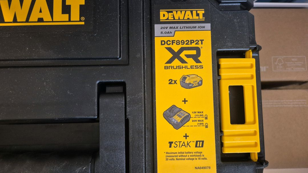 새상품 디월트 충전임팩렌치세트 DCF892P2T--2