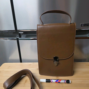 (새상품) 브라운 사각 토트/숄더/크로스 겸용 가방