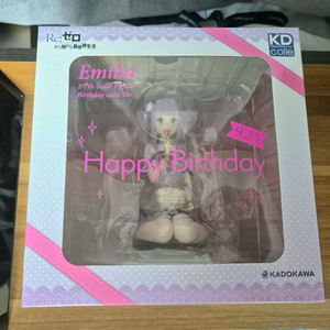 카도카와 리제로 에밀리아 1/7 스케일 생일케이크 피규어