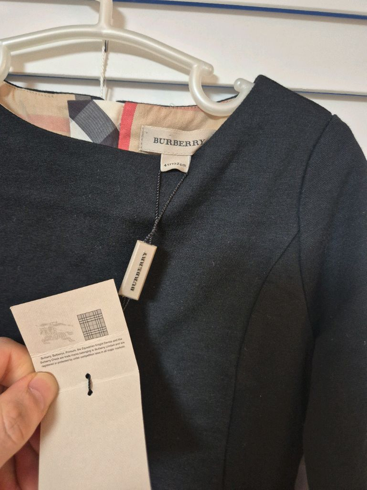 새상품)버버리 키즈 긴팔 원피스 4y--1